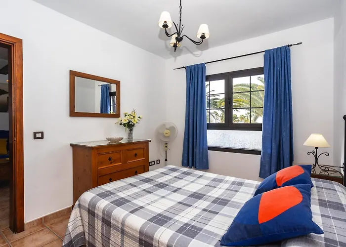 Dama Puerto del Carmen (Lanzarote)